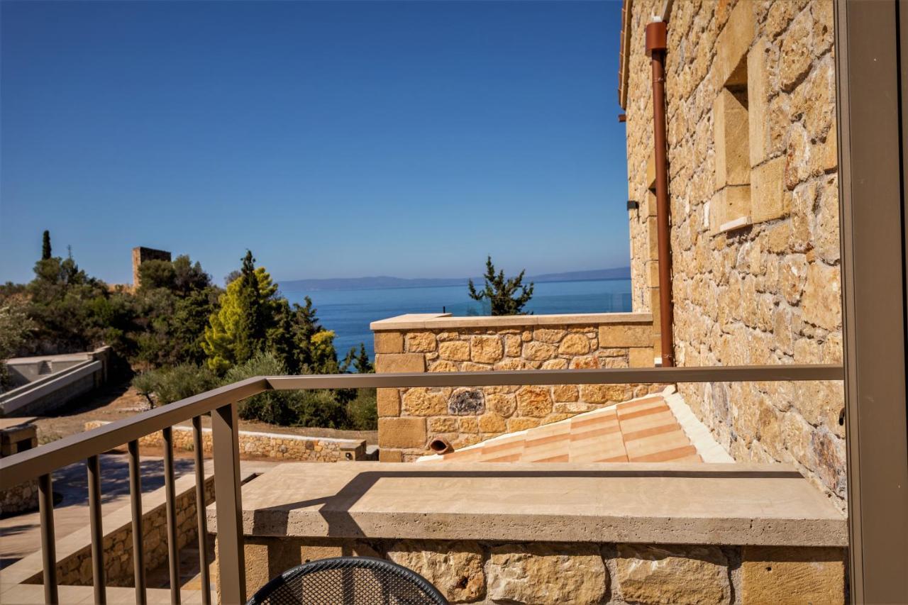 Diapori Suites Hotel Kardamyli Exterior foto