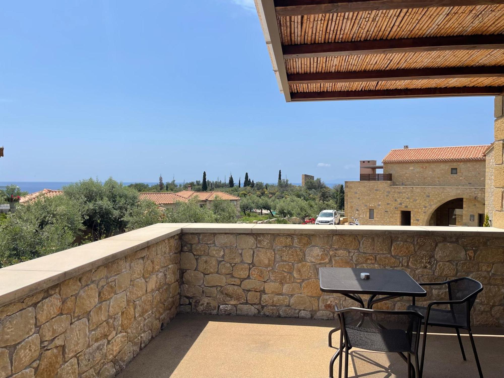 Diapori Suites Hotel Kardamyli Exterior foto