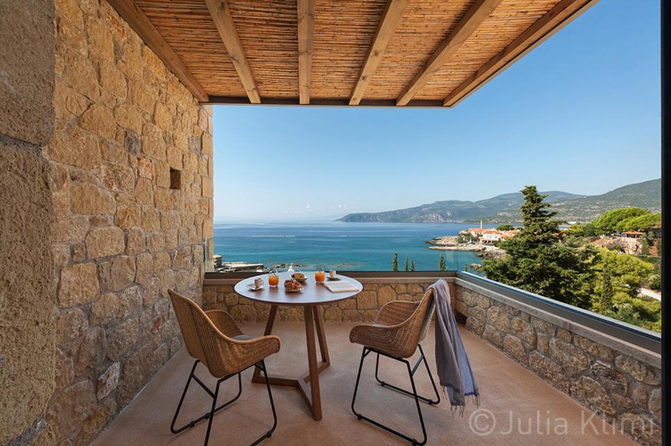 Diapori Suites Hotel Kardamyli Exterior foto